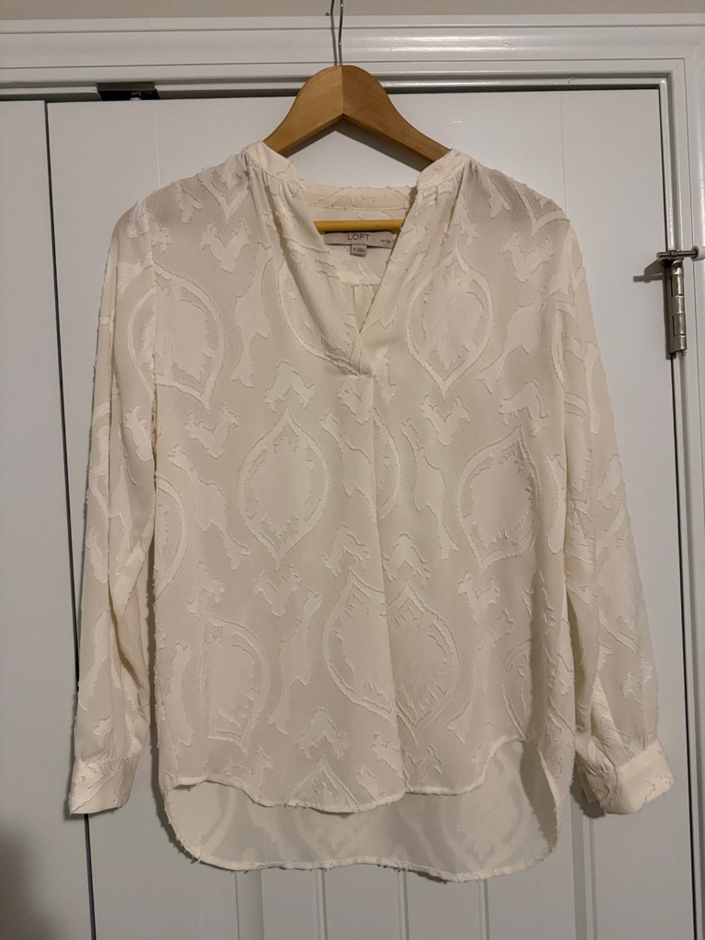 LOFT Cream V-Neck Textured Long-Sleeve Blouse